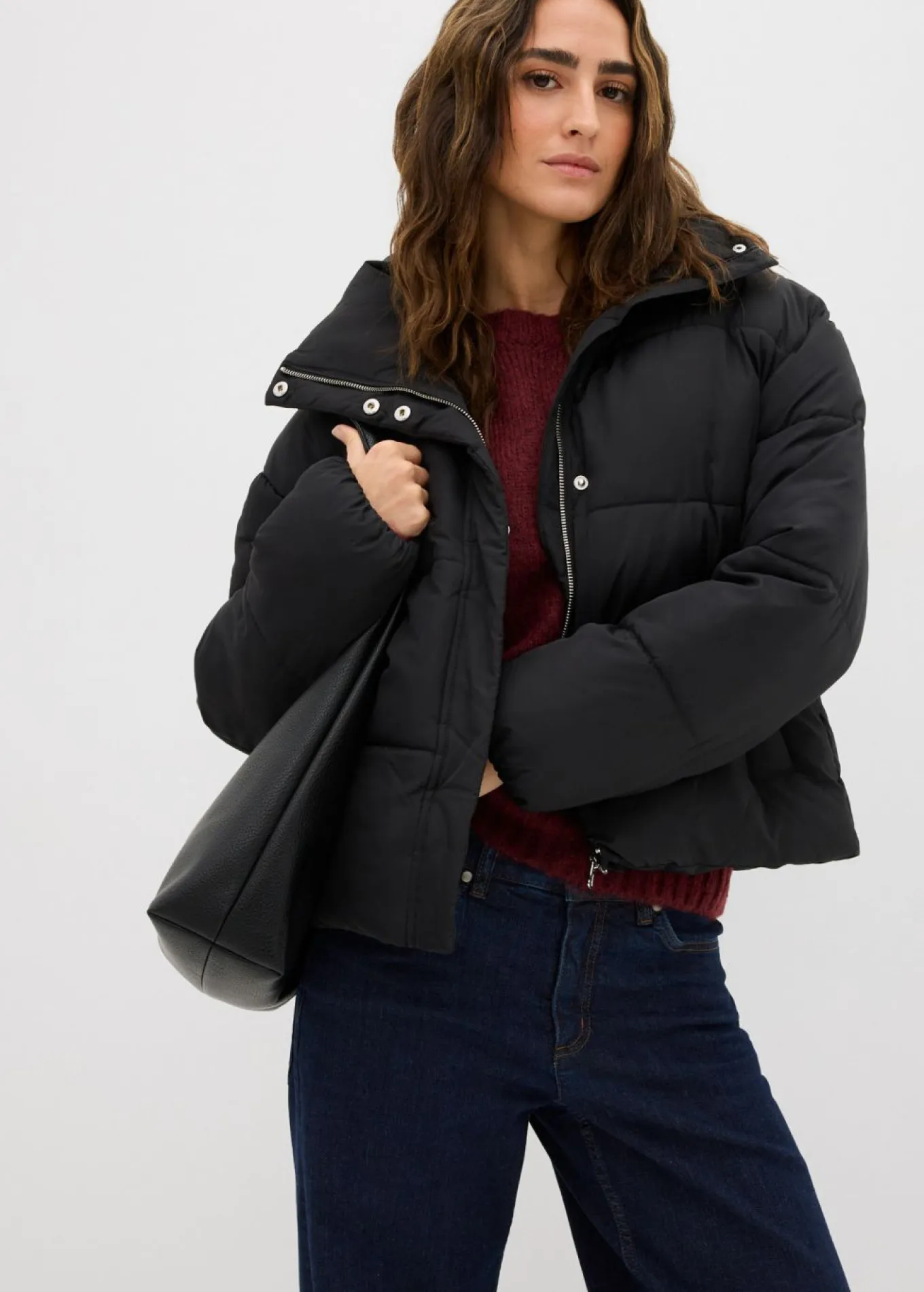 Chaqueta guateada con cuello alto