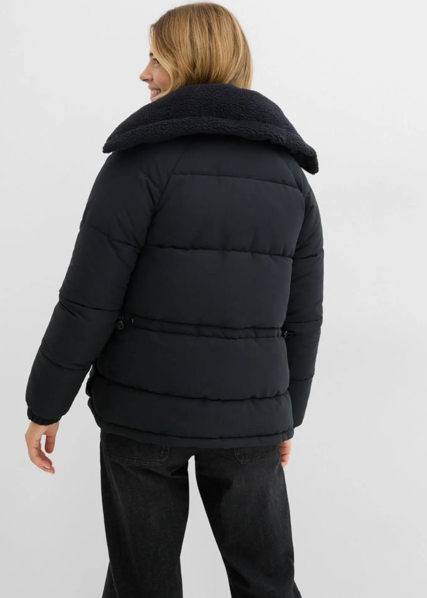 Chaqueta guateada con cuello de pelo