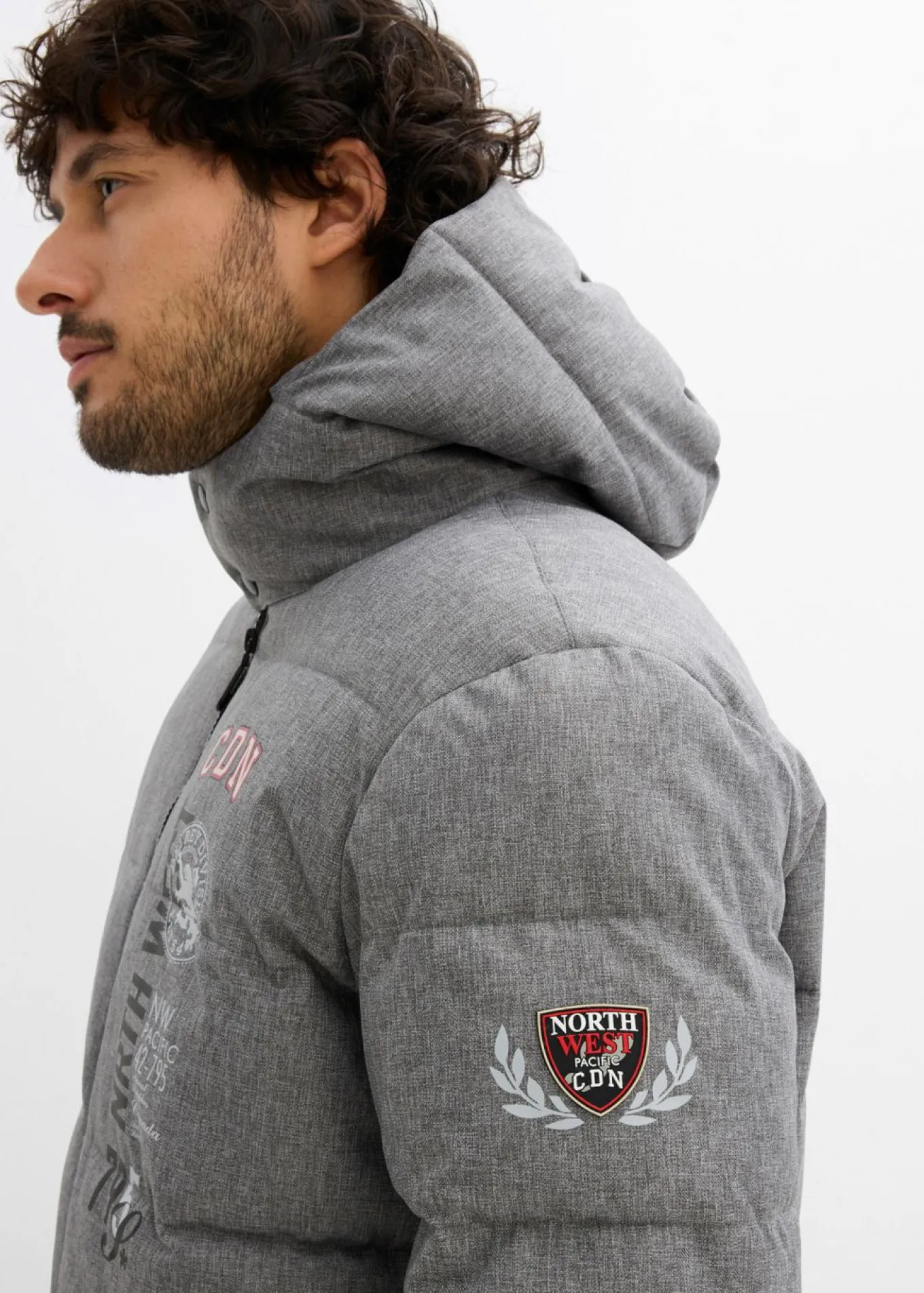 Chaqueta guateada de invierno con capucha