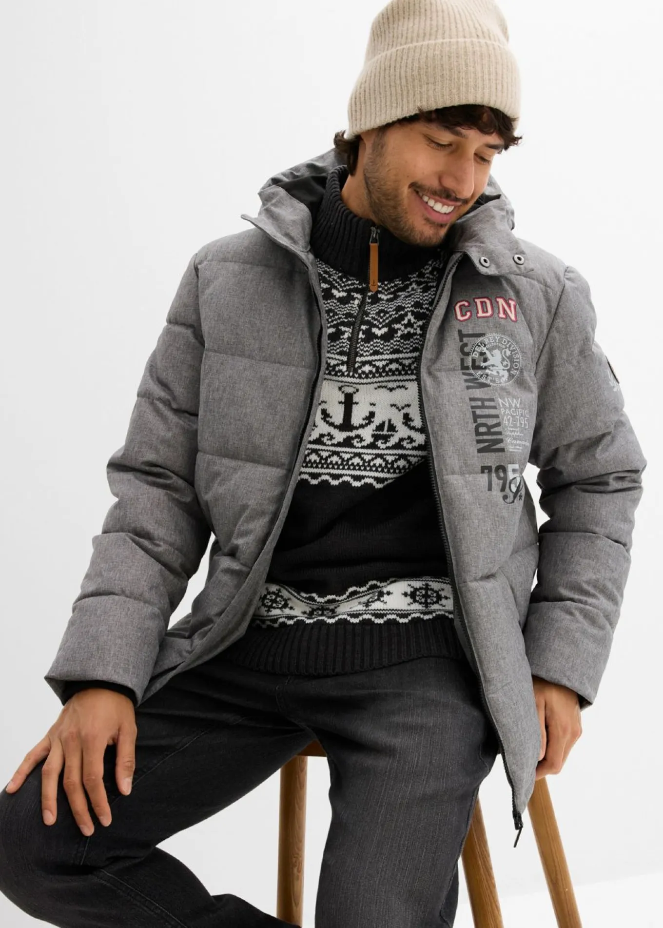 Chaqueta guateada de invierno con capucha