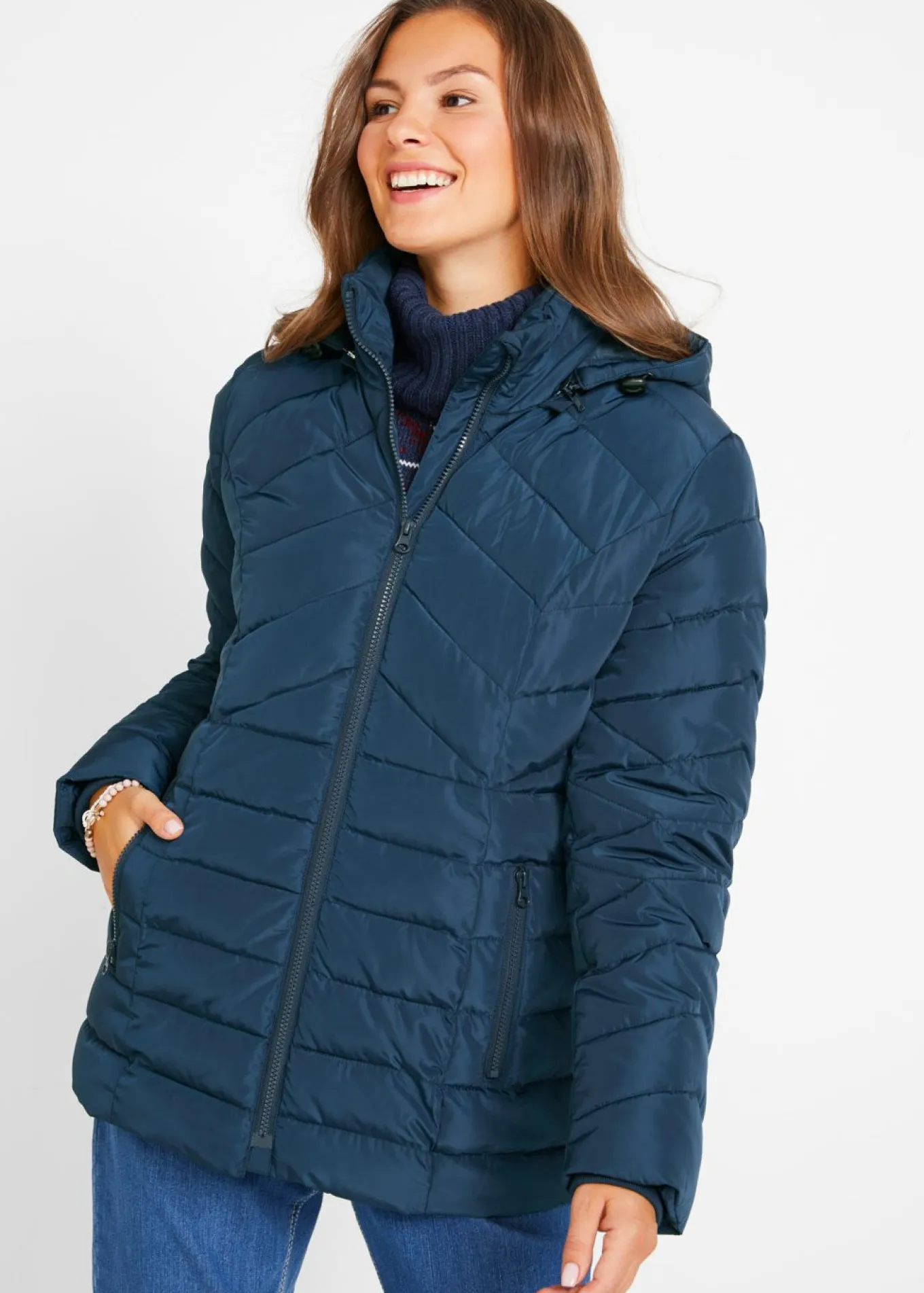 Chaqueta guateada ligera con capucha desmontable