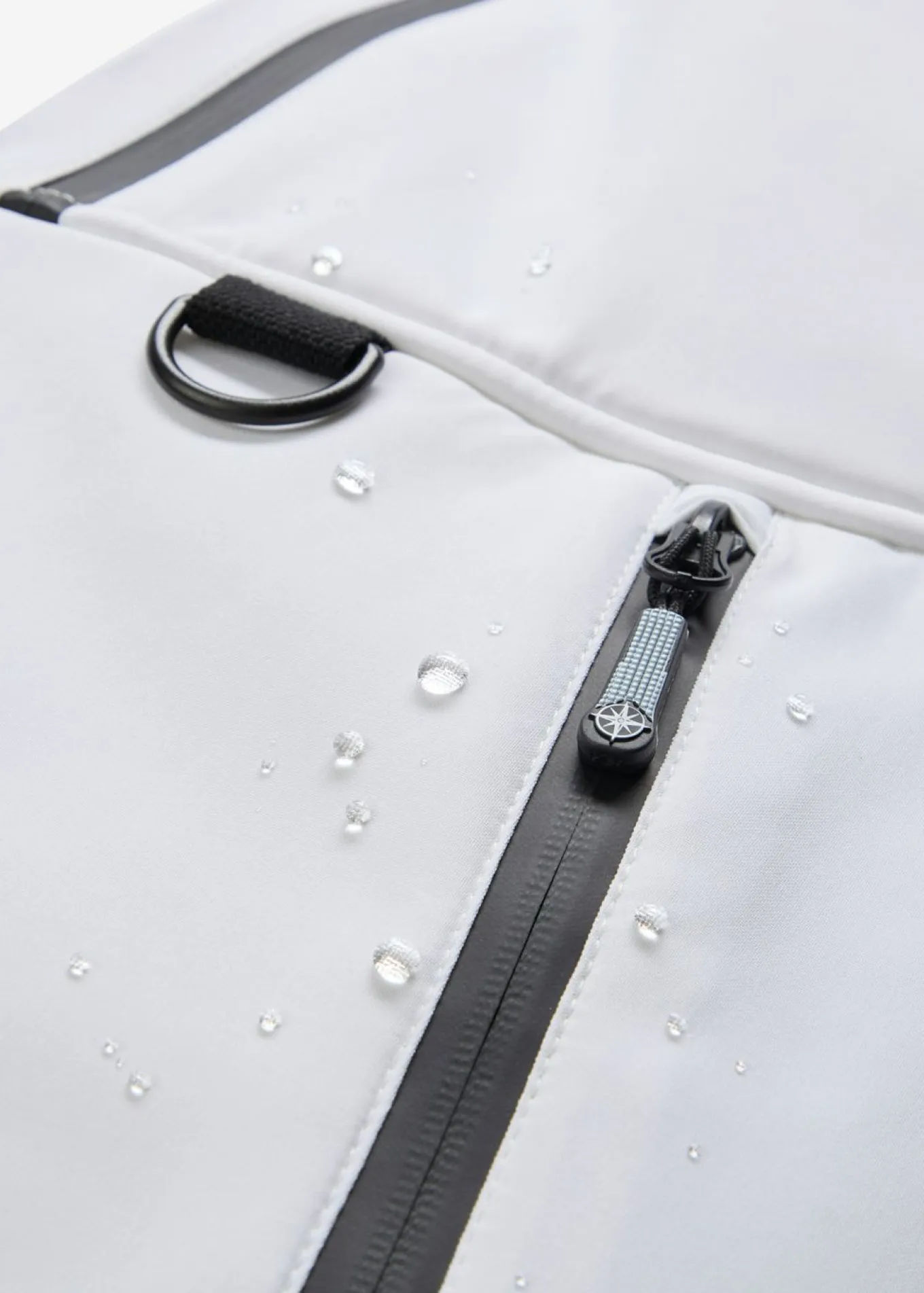 Chaqueta impermeable de esquí con protector antinieve
