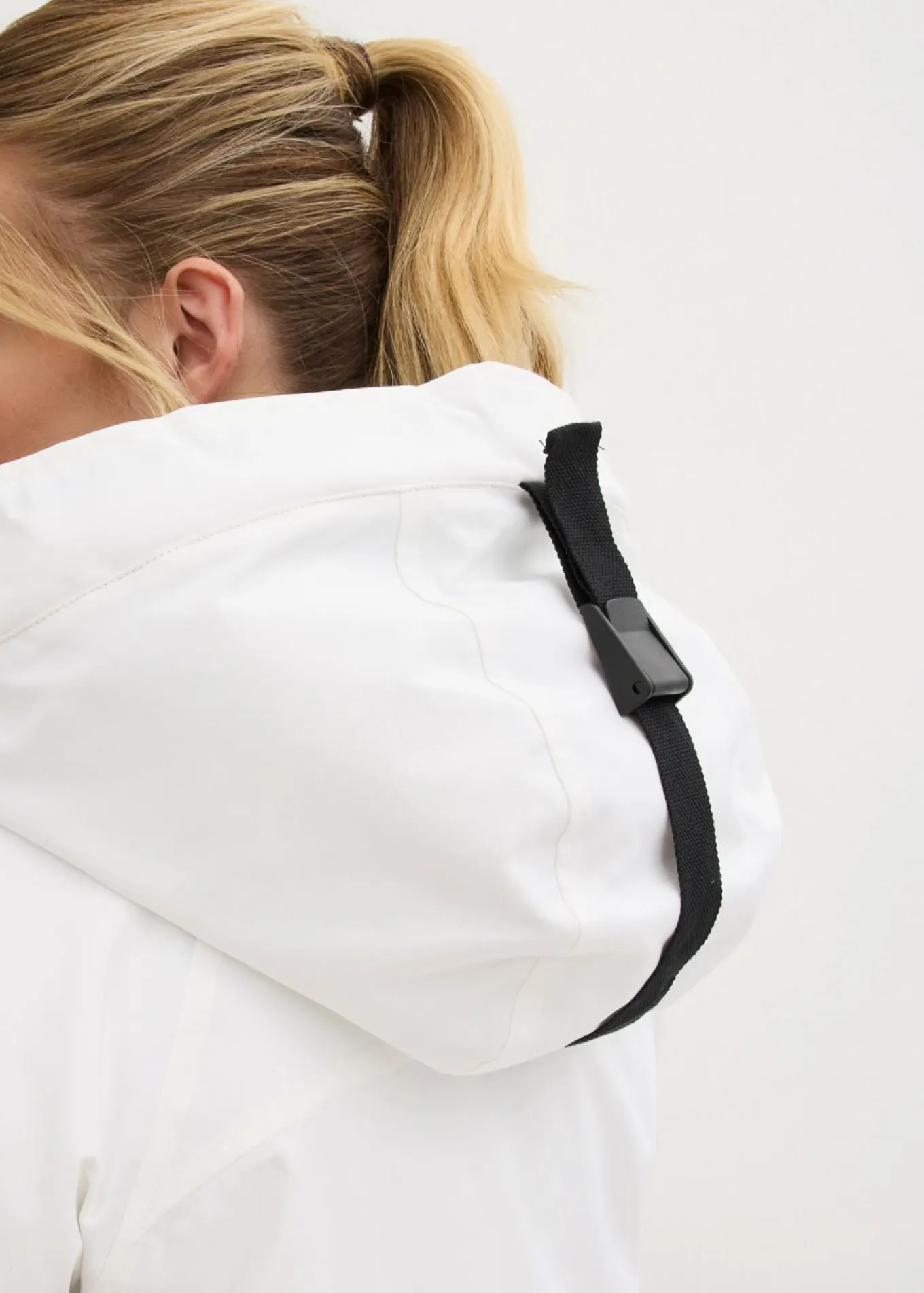 Chaqueta impermeable de esquí con protector antinieve