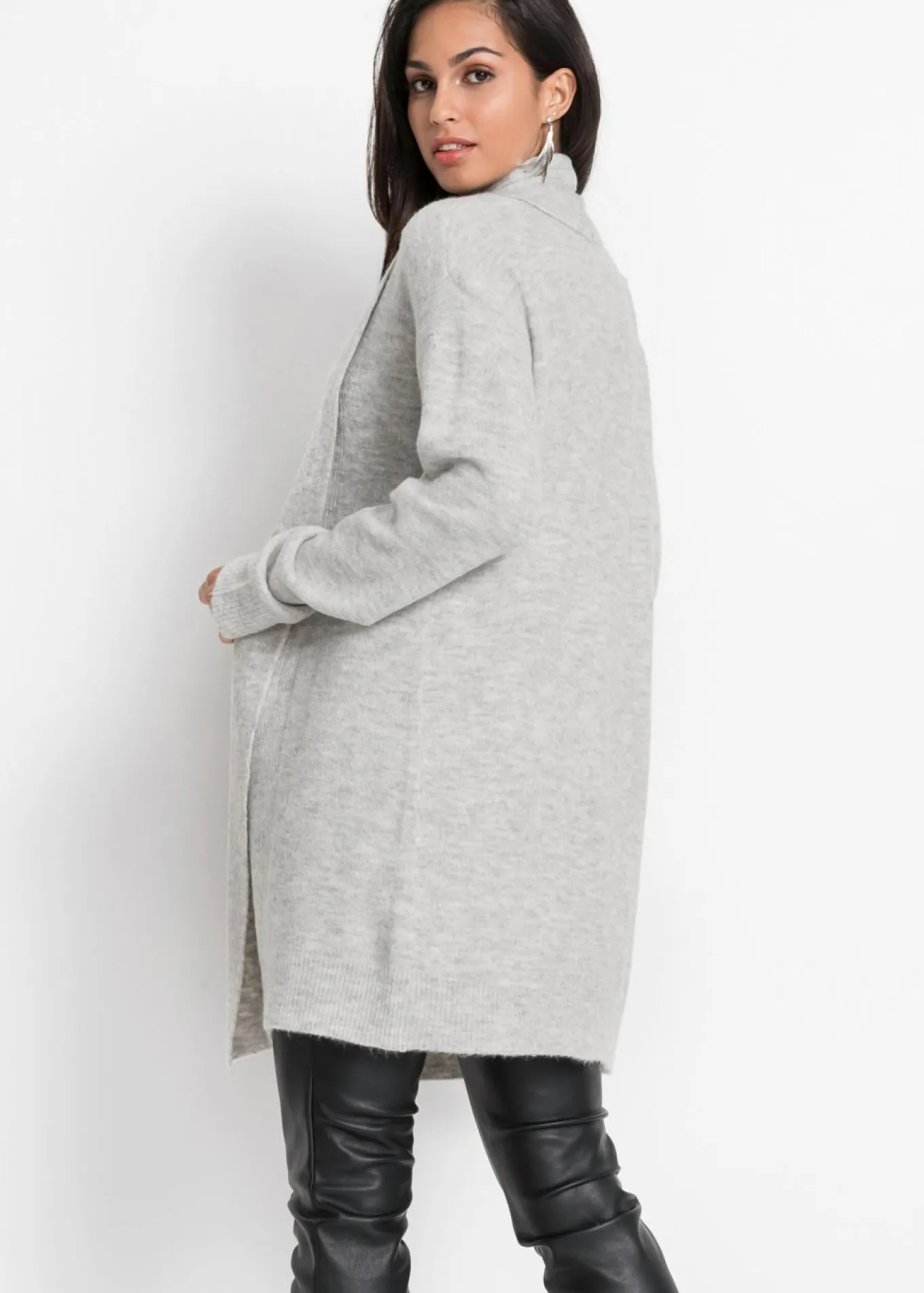 Chaqueta larga de punto con cuello tipo chal