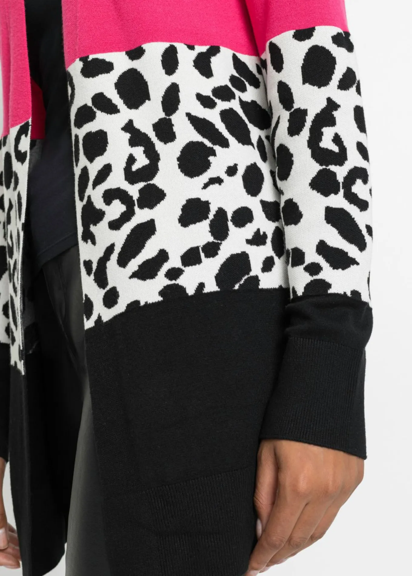 Chaqueta larga de punto de canalé