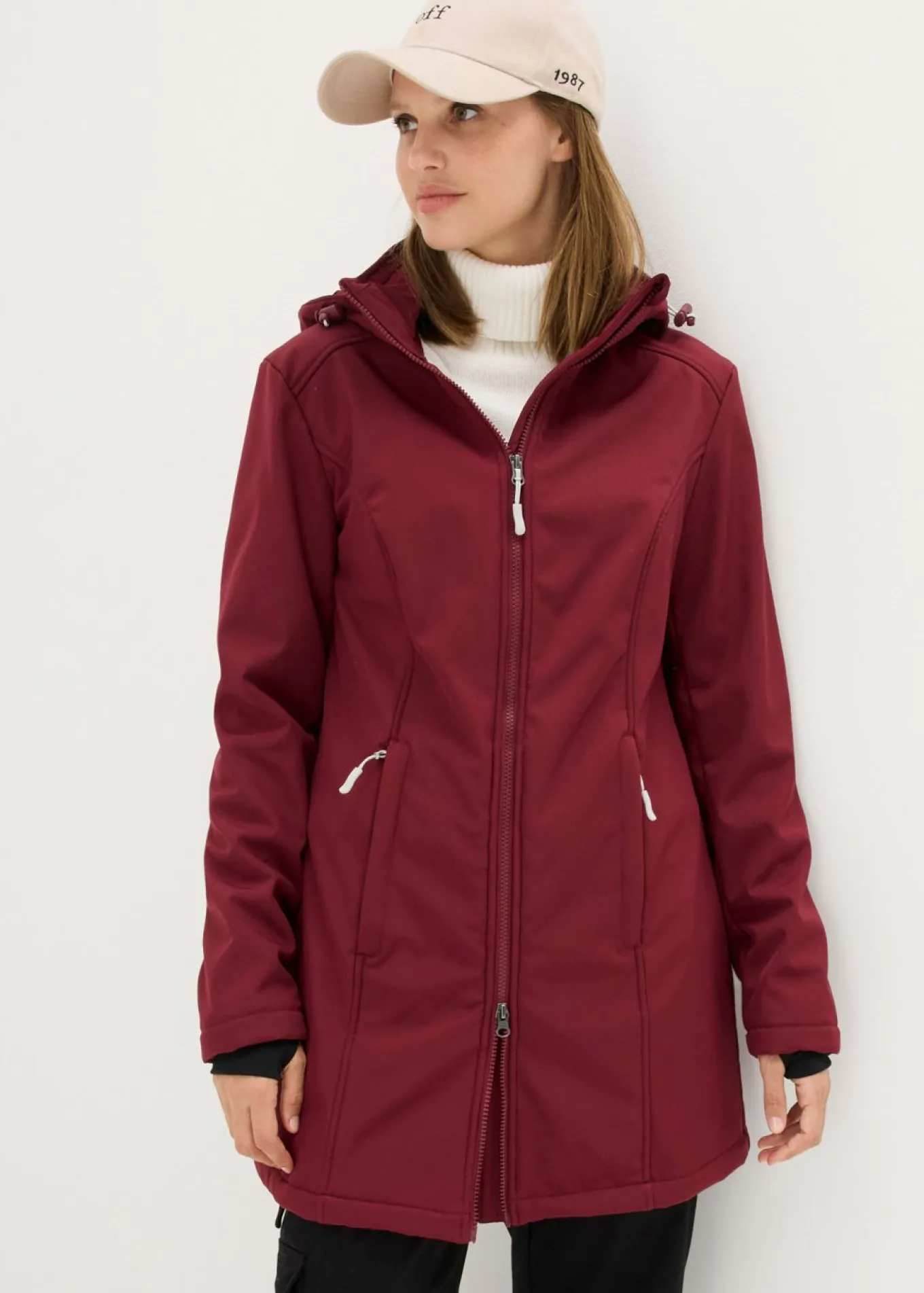 Chaqueta larga funcional softshell repelente al agua, forro polar suave