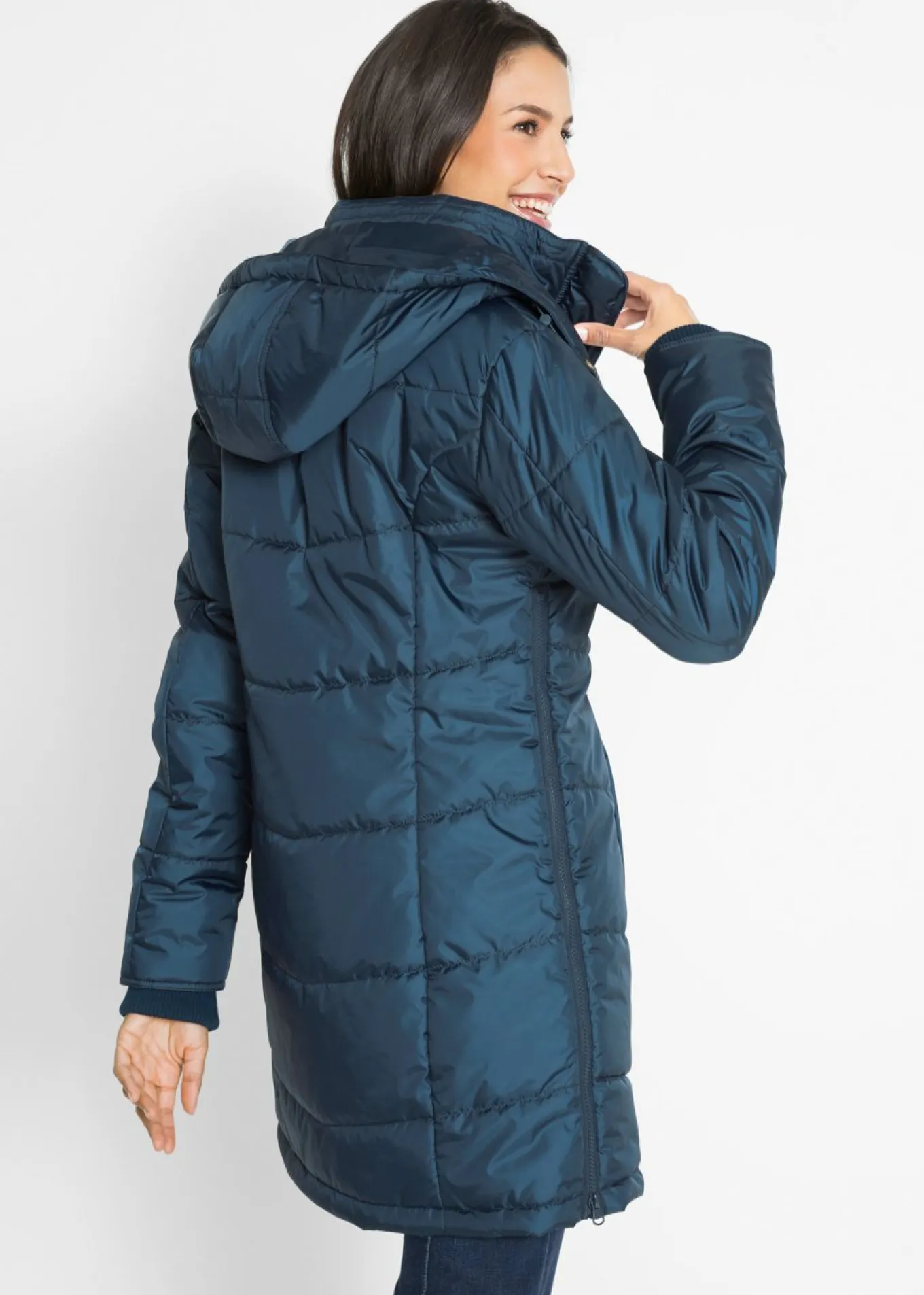 Chaqueta larga guateada con cuello y capucha