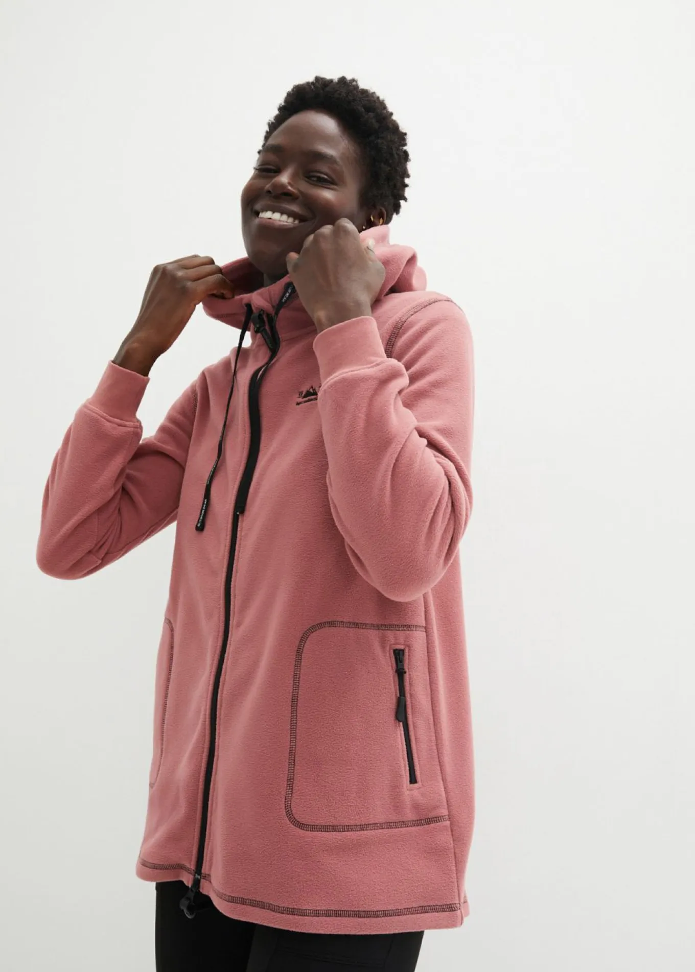 Chaqueta polar con bolsillos con cremallera