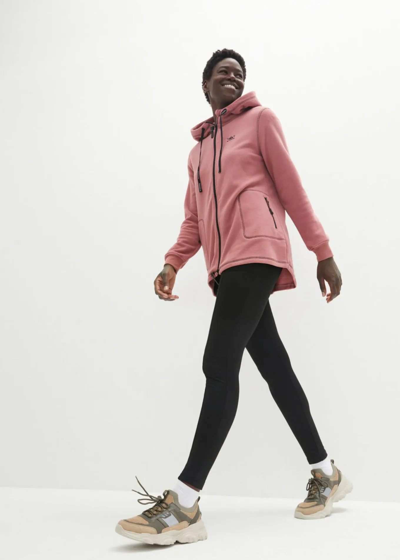 Chaqueta polar con bolsillos con cremallera