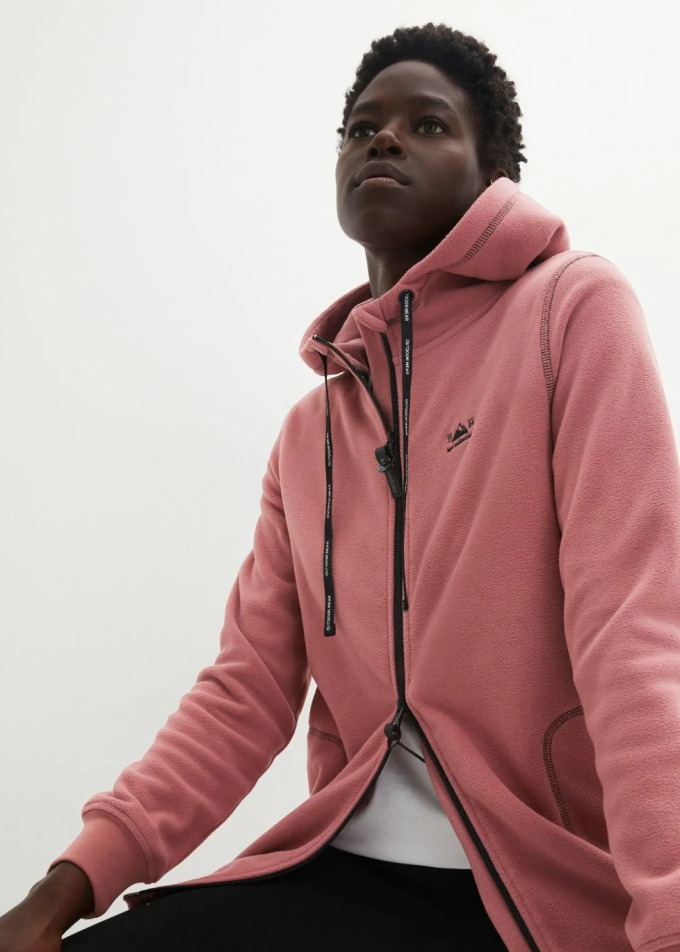 Chaqueta polar con bolsillos con cremallera