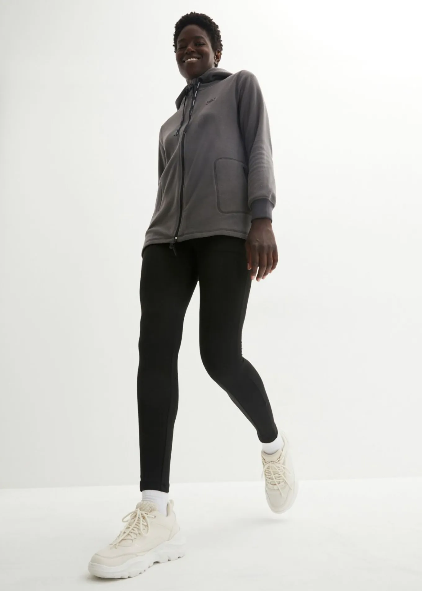 Chaqueta polar con bolsillos con cremallera