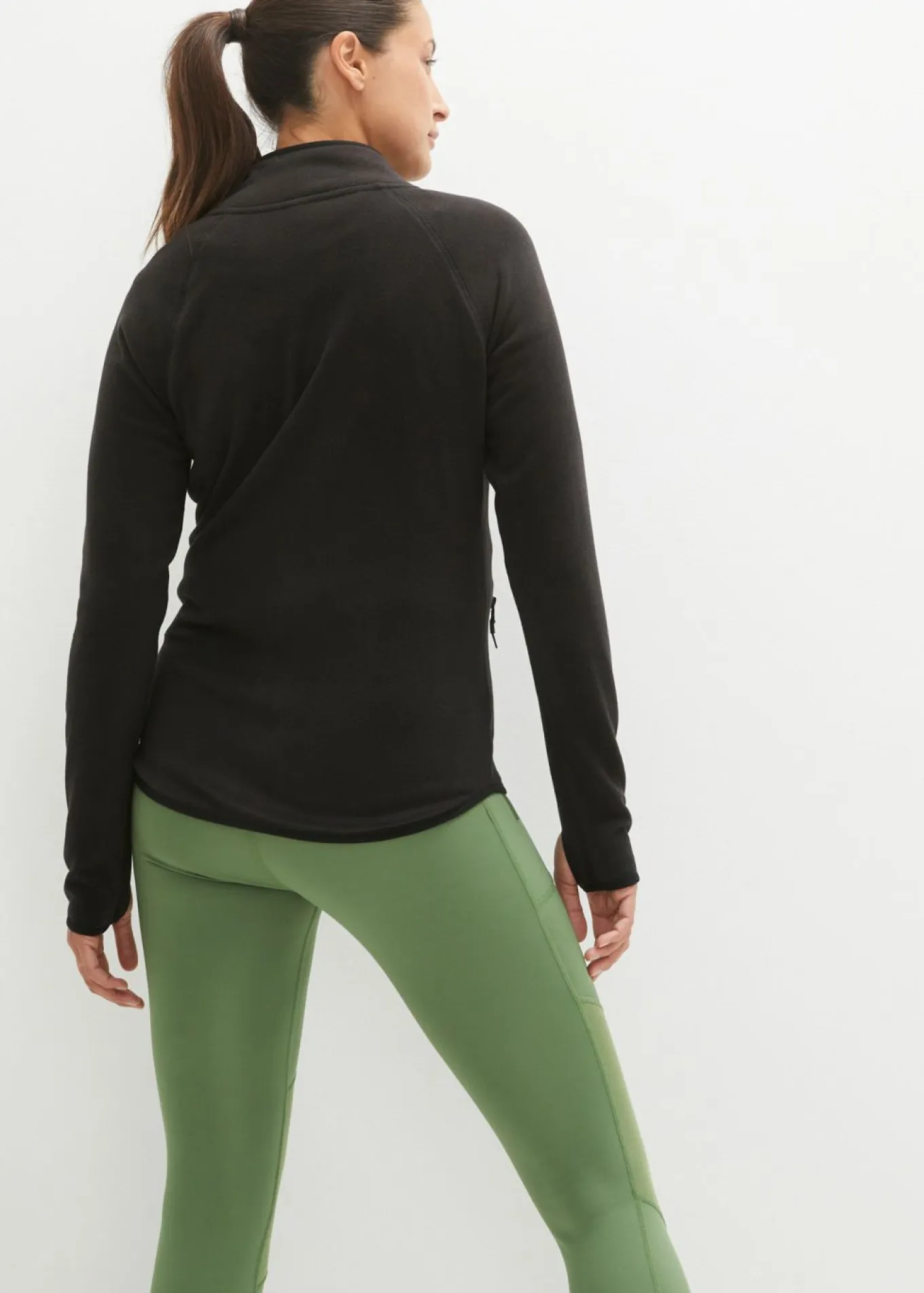 Chaqueta polar con bolsillos con cremallera