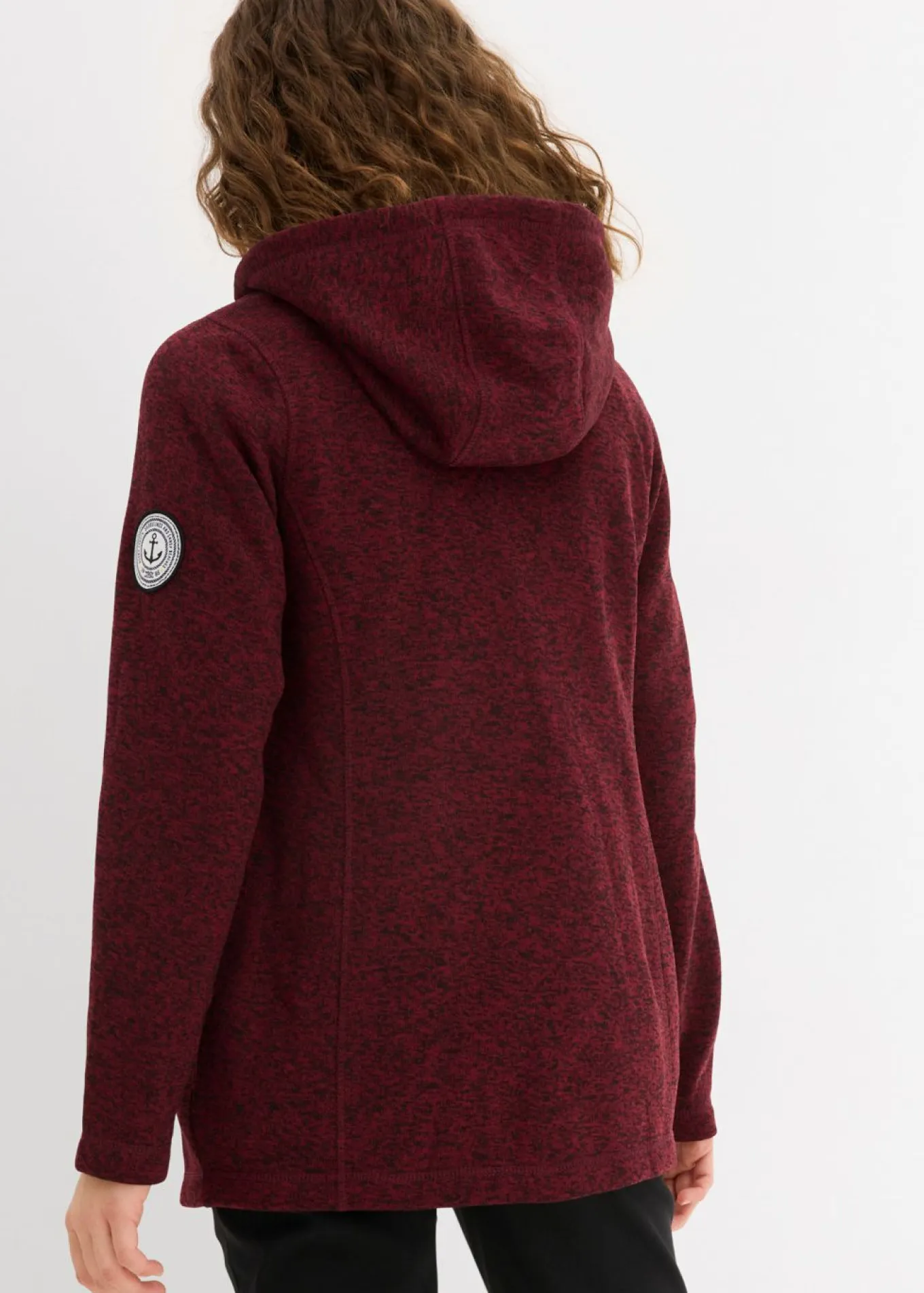 Chaqueta polar con capucha