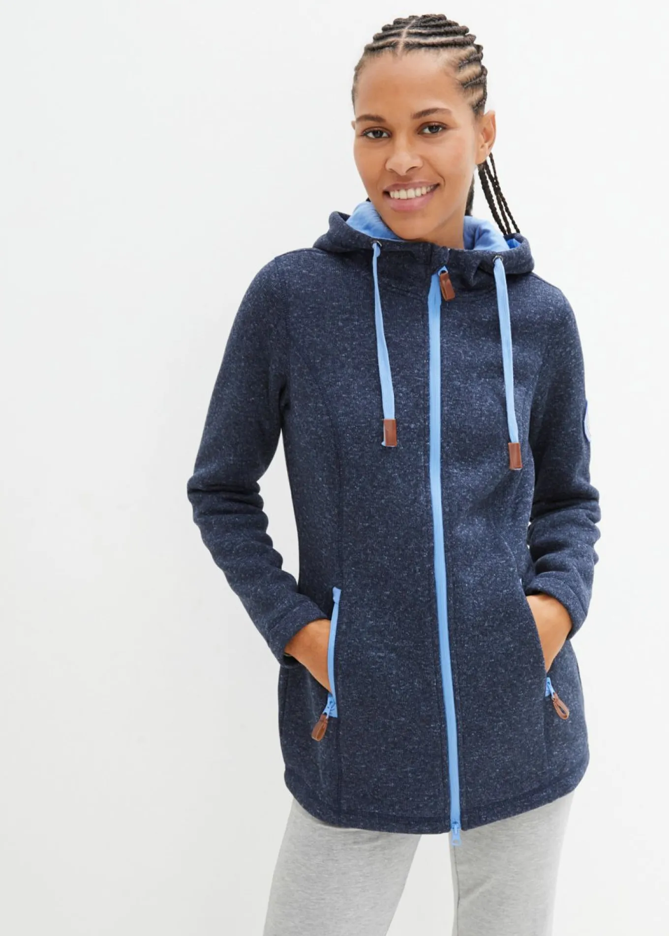 Chaqueta polar con capucha