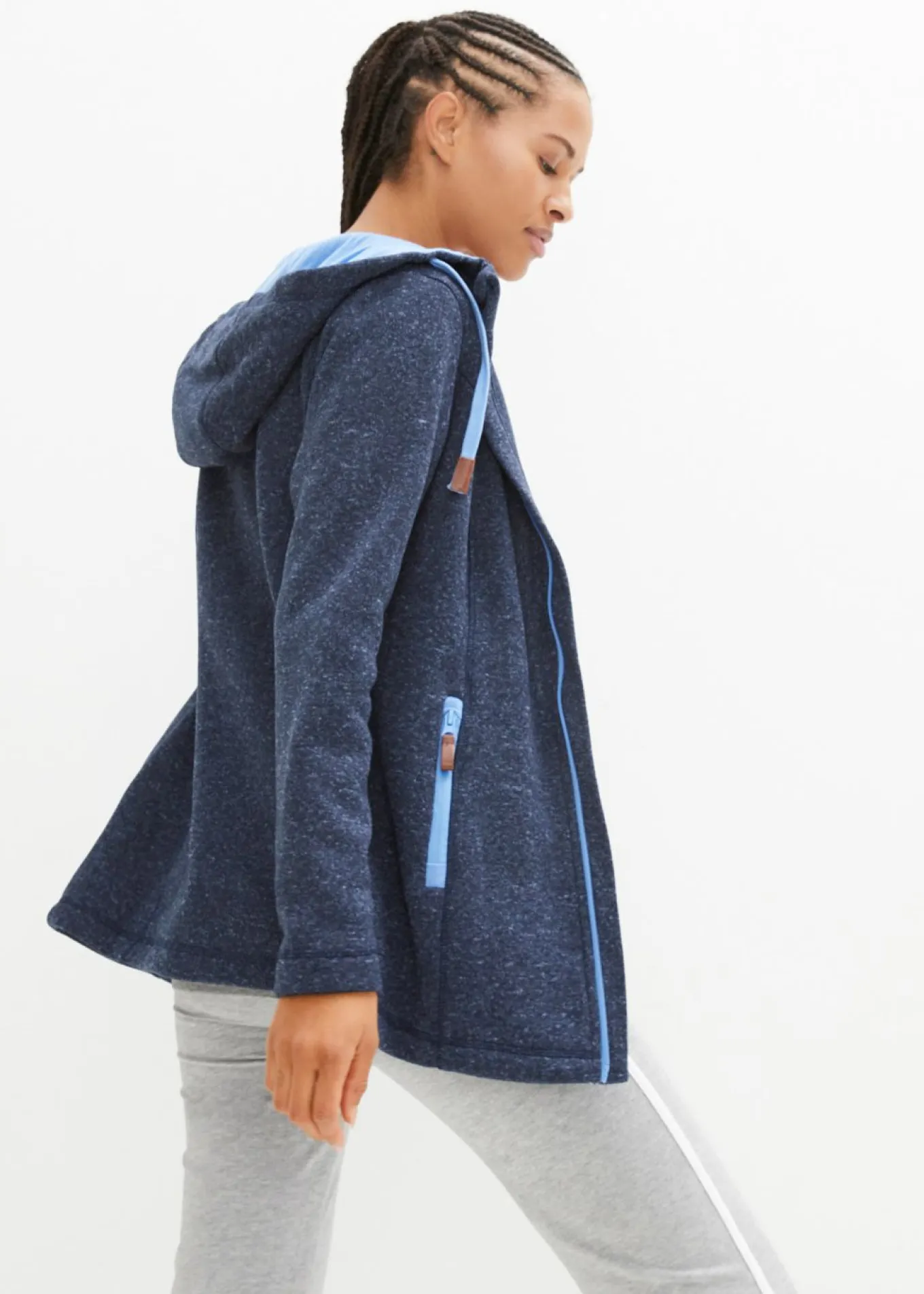 Chaqueta polar con capucha