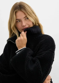 Chaqueta polar con corte holgado