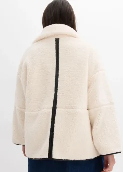 Chaqueta polar con corte holgado