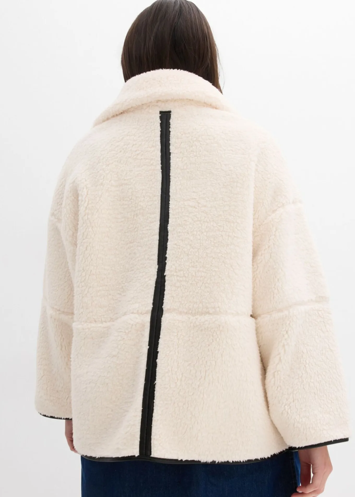 Chaqueta polar con corte holgado