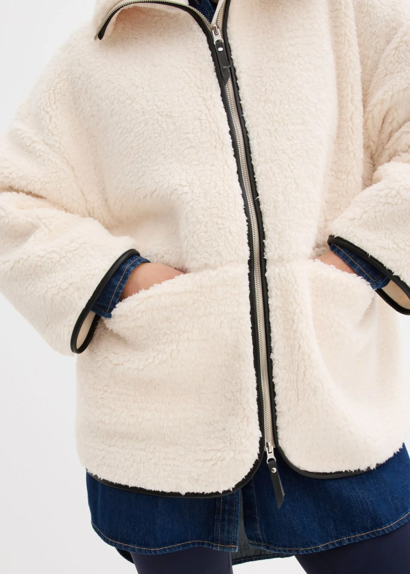 Chaqueta polar con corte holgado