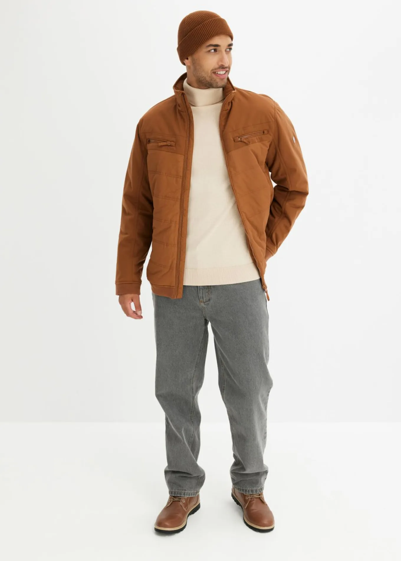 Chaqueta softshell acolchada con forma de cazadora