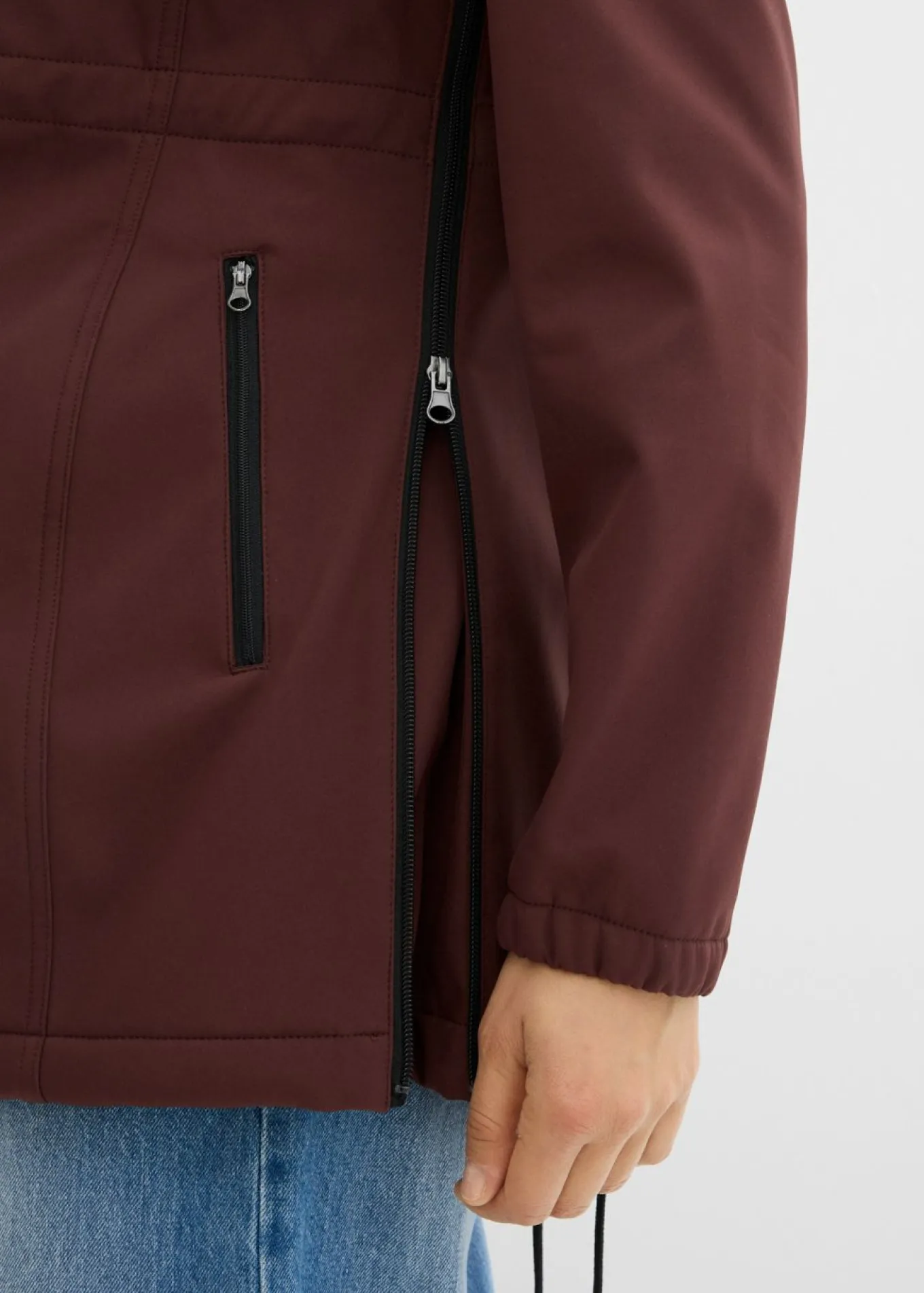 Chaqueta softshell de porteo/premamá con ancho regulable