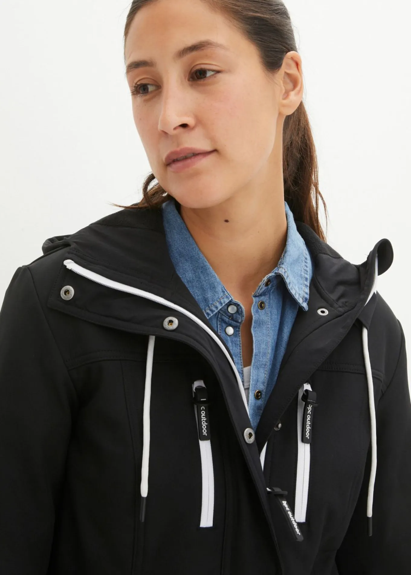 Chaqueta softshell repelente al agua