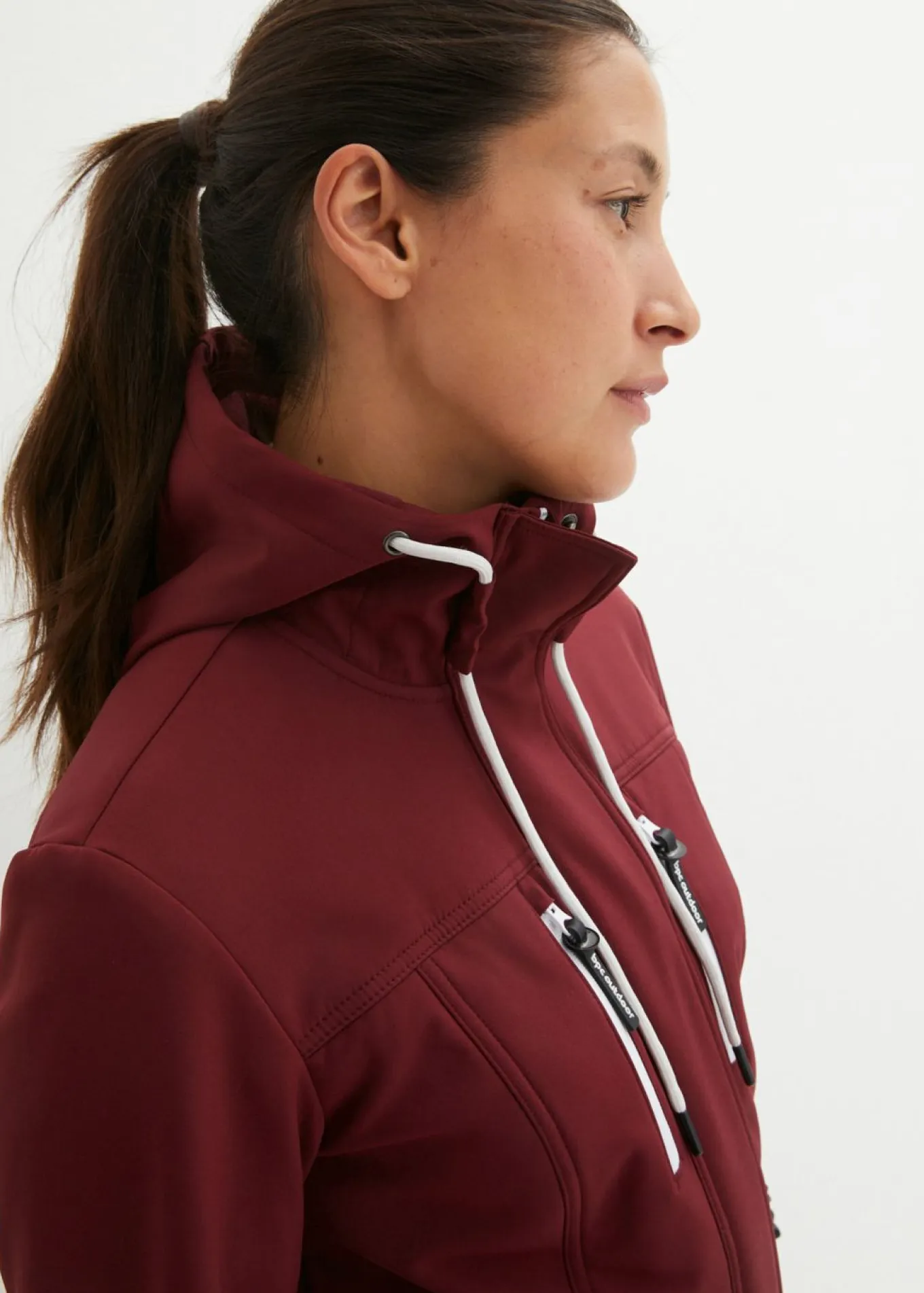 Chaqueta softshell repelente al agua