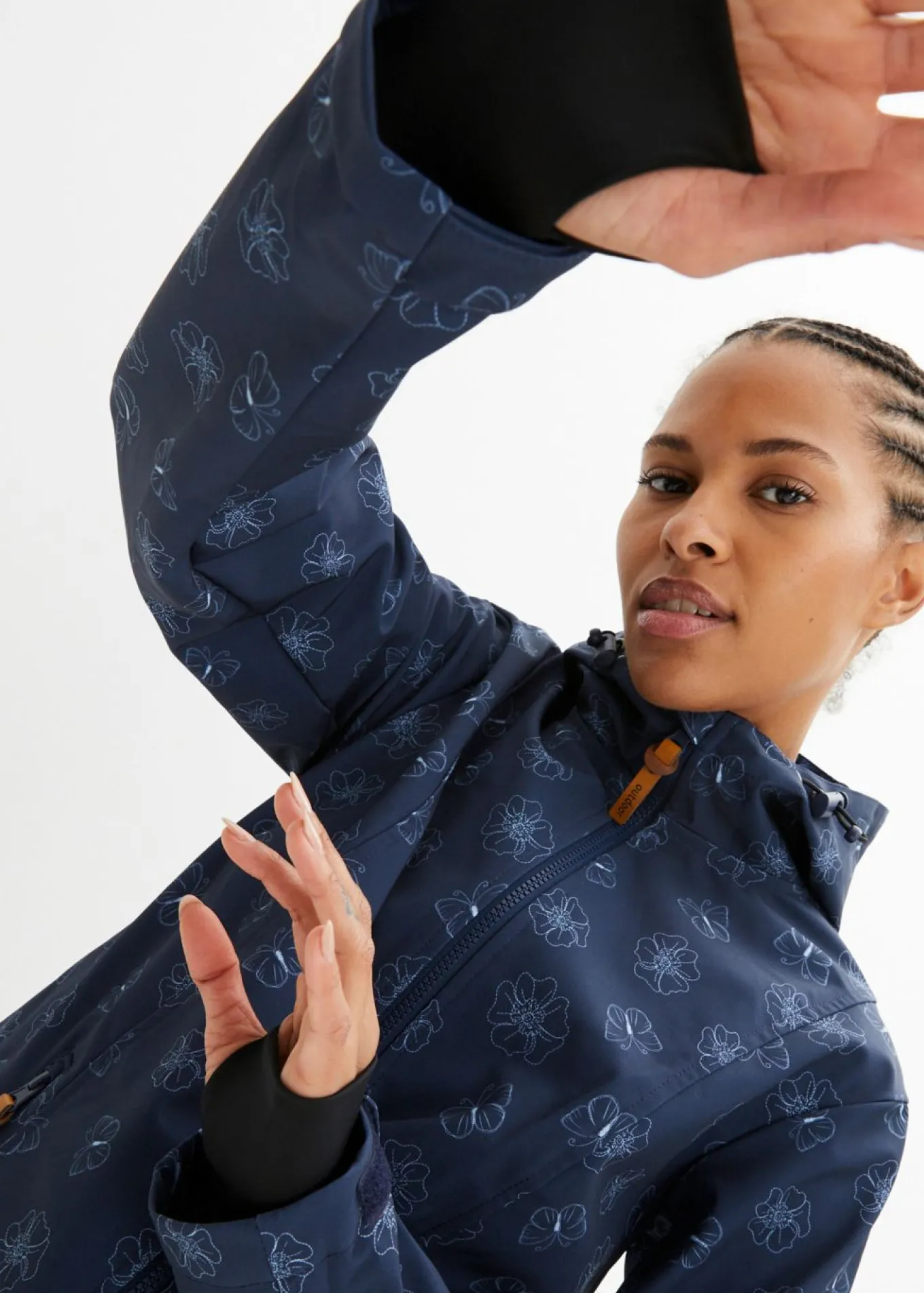 Chaqueta softshell repelente al agua con patrón de flores