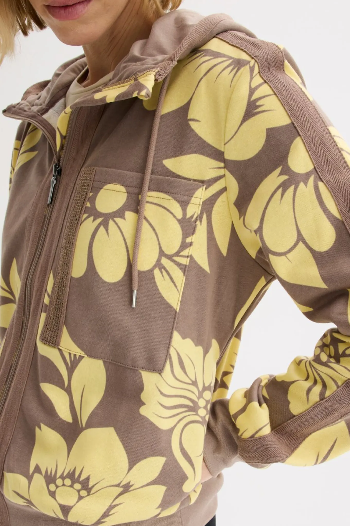 Chaqueta tipo sudadera con algodón