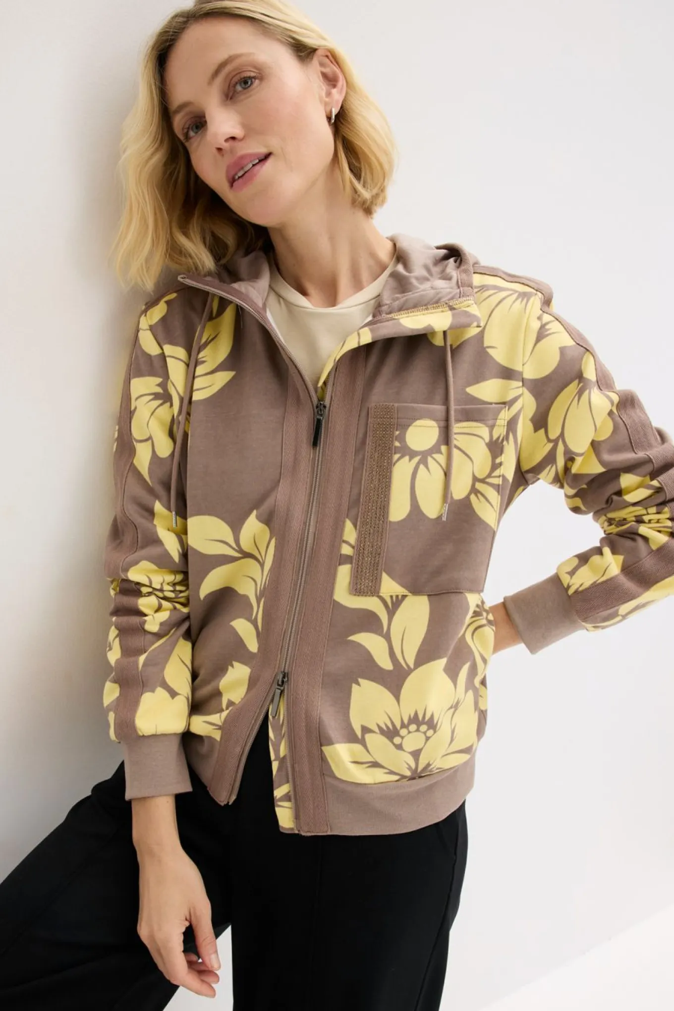 Chaqueta tipo sudadera con algodón