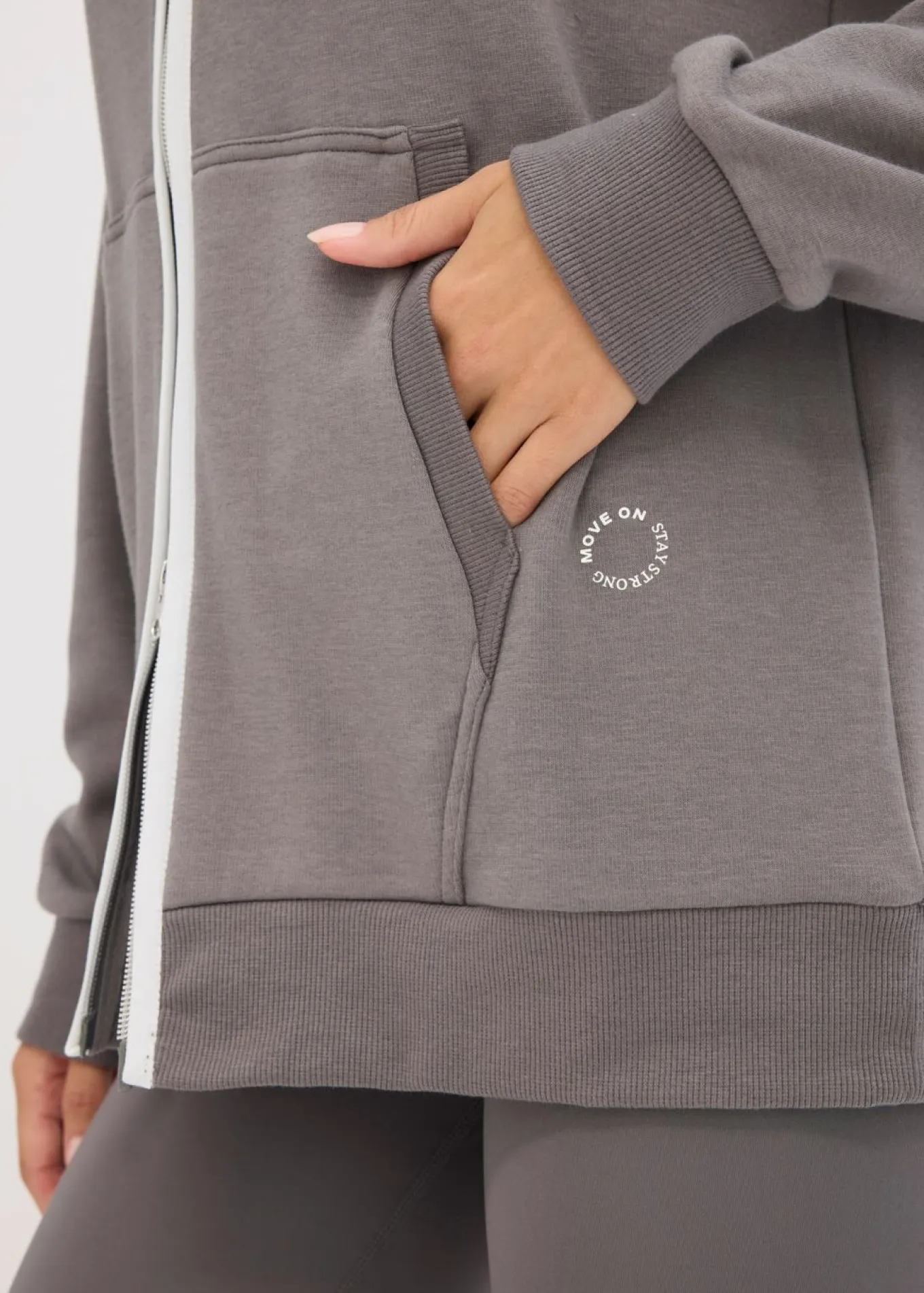 Chaqueta térmica de chándal de material de secado rápido con corte ancho
