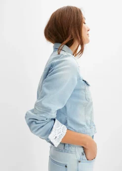 Chaqueta vaquera con inserto de encaje