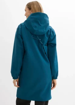 Chubasquero ligero con bolso estilo bandolera
