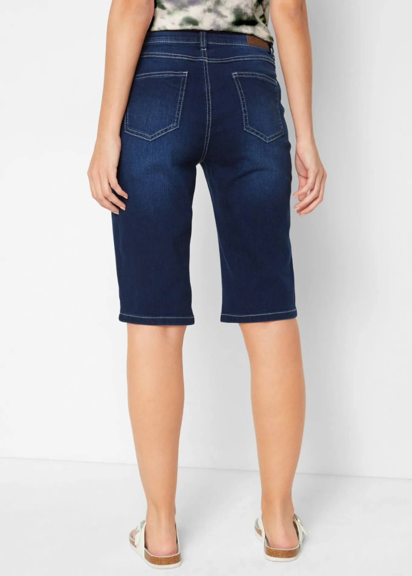 Cómoda bermuda vaquera elástica