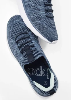 Cómodas zapatillas sin cordones de material suave