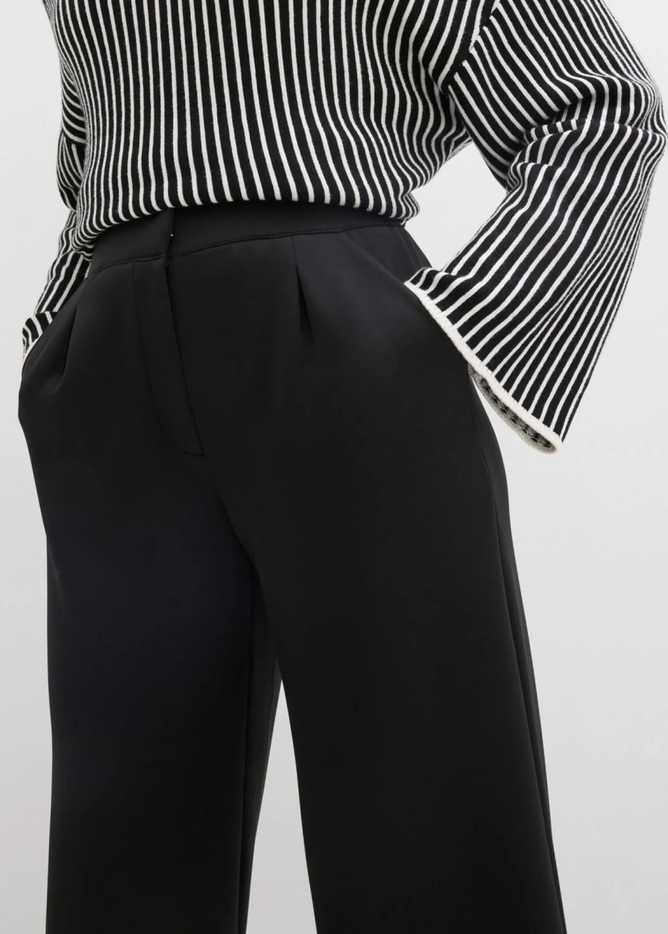 Cómodo pantalón de chándal fluido