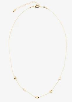 Collar con colgantes en forma de corazón