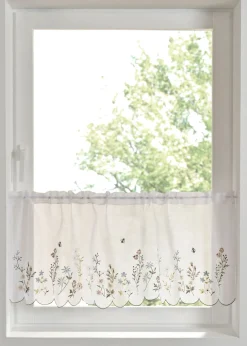 Cortina con bordado de flores