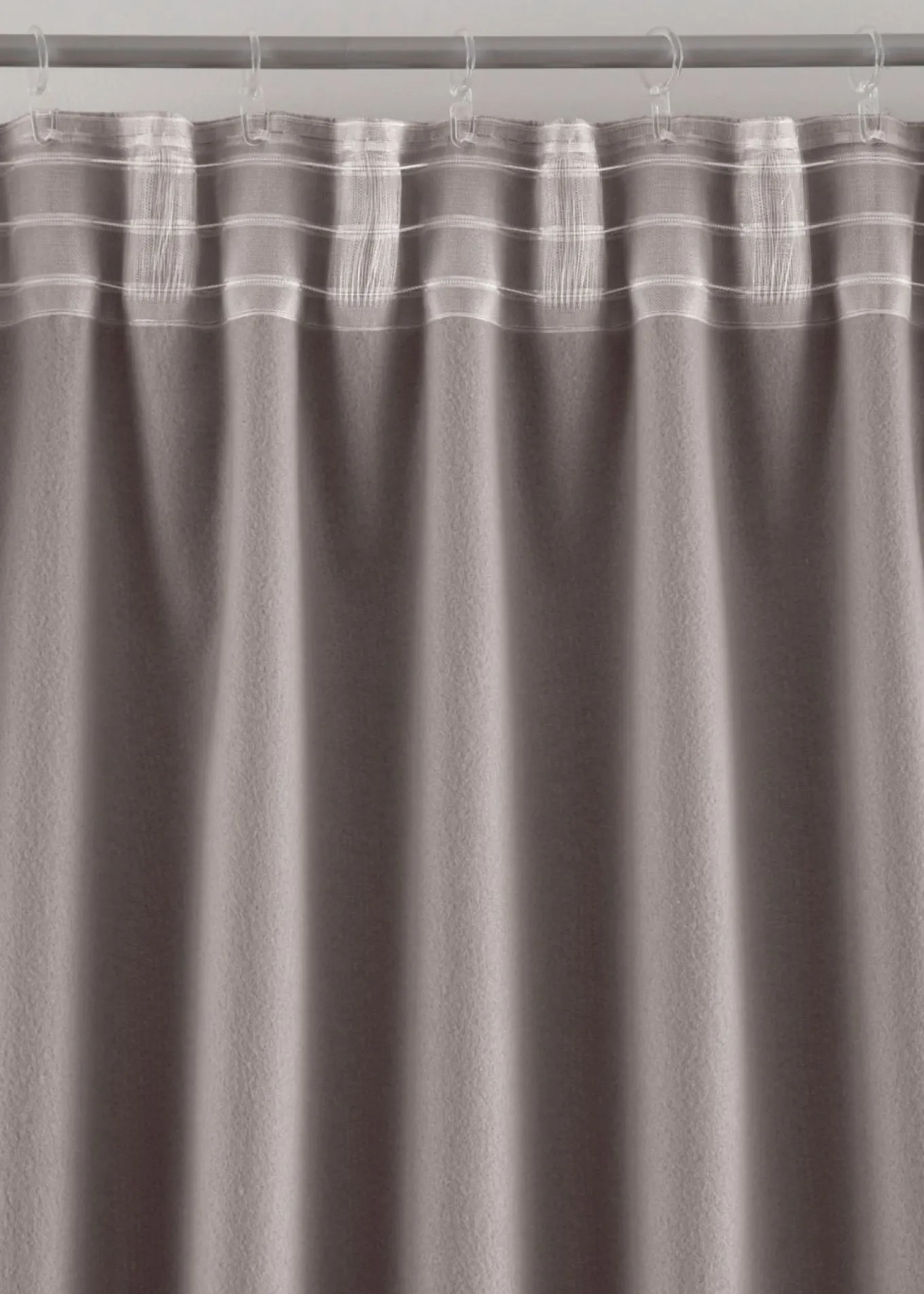Cortina térmica con reverso de polar suave, también en largo extra (1 unidad)