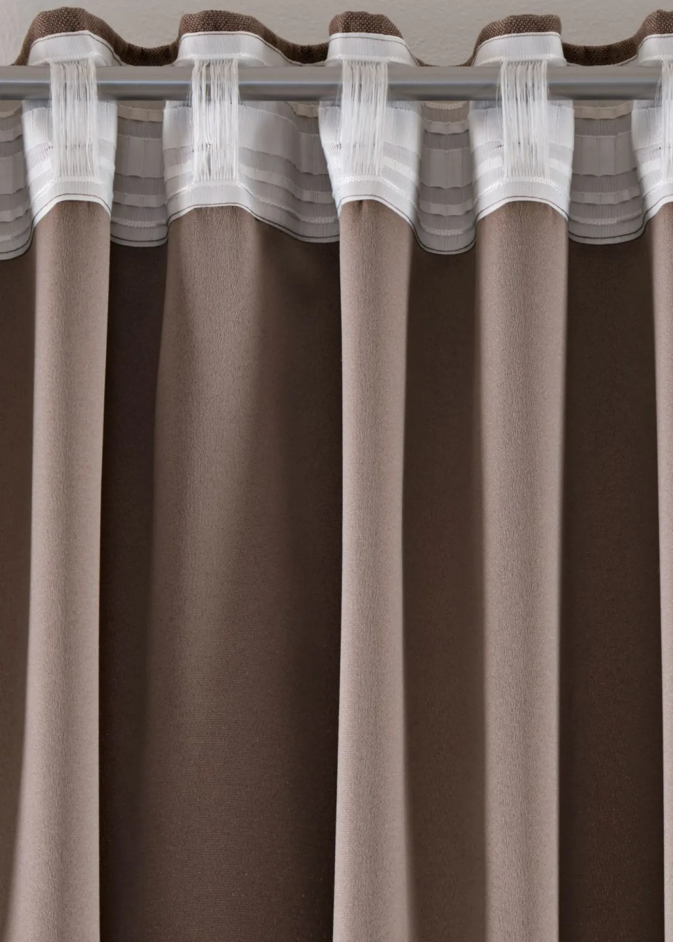 Cortinas oscurecedoras con estructura (2 unidades)
