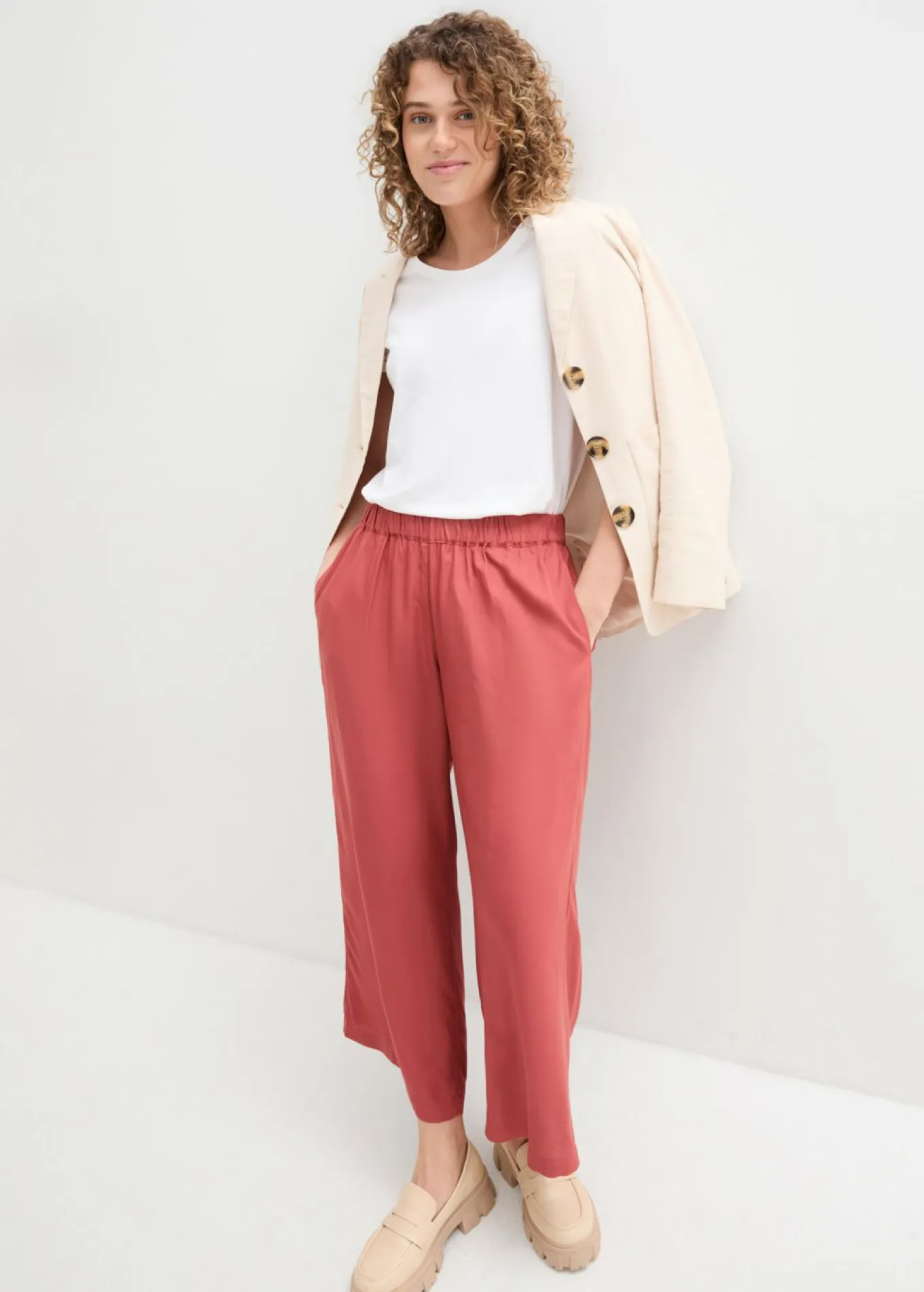 Culotte ancho de viscosa sostenible