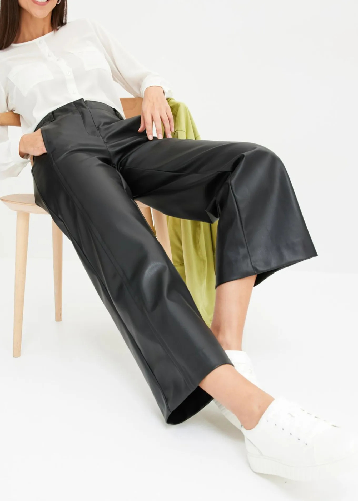 Culotte de piel sintética
