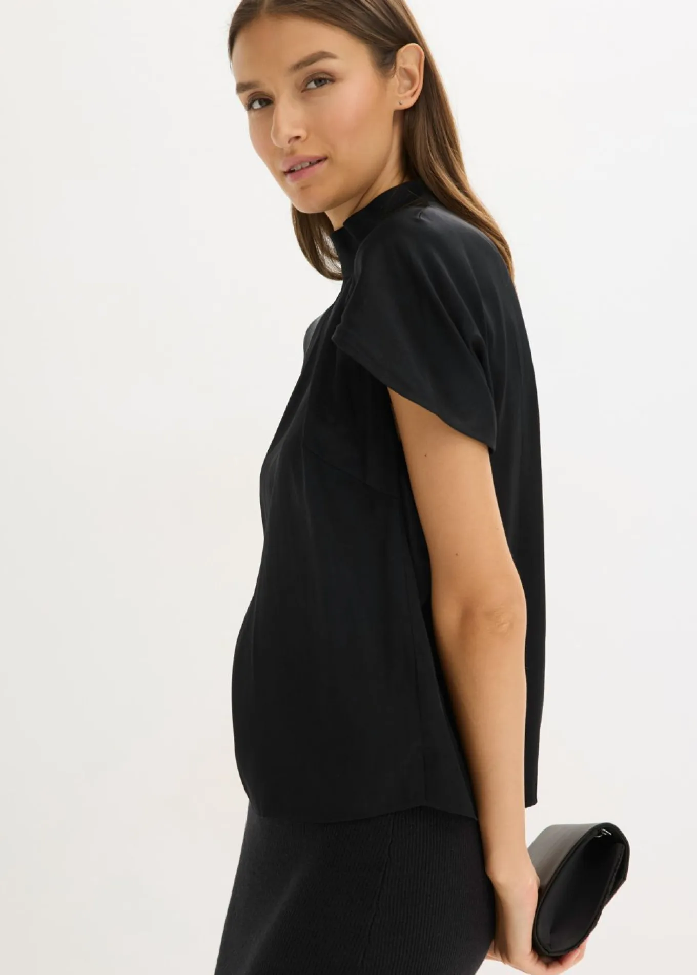 Elegante blusa de manga corta de satén brillante