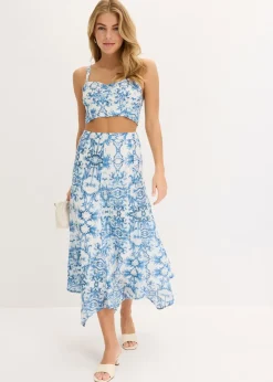 Falda con dobladillo irregular