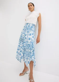 Falda con dobladillo irregular