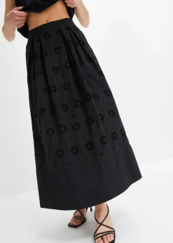 Falda larga