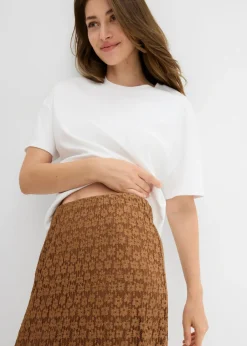 Falda larga de encaje