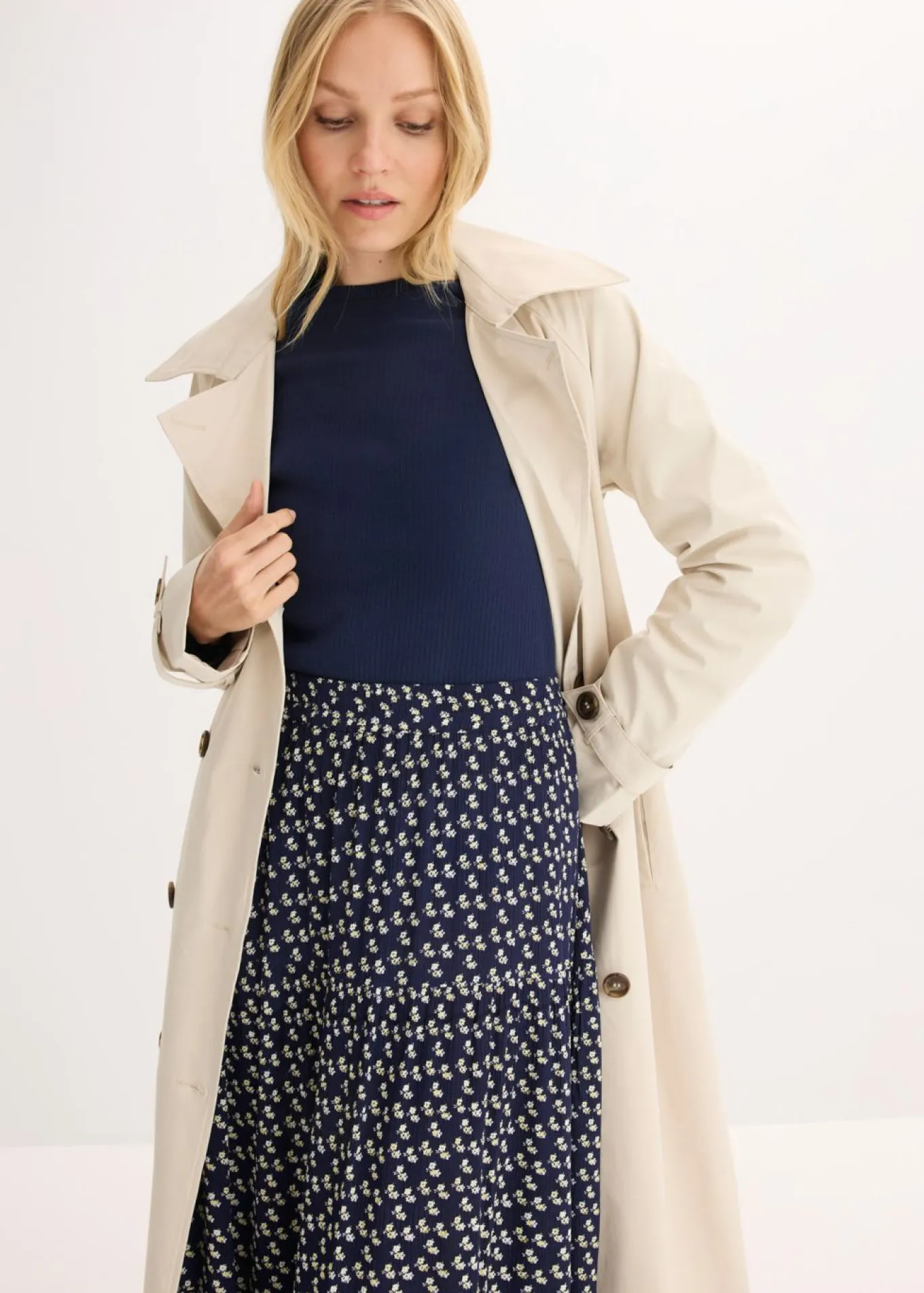 Falda maxi a capas con viscosa estructurada