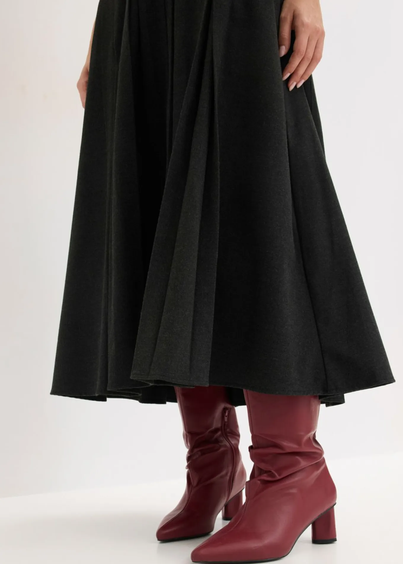 Falda midi