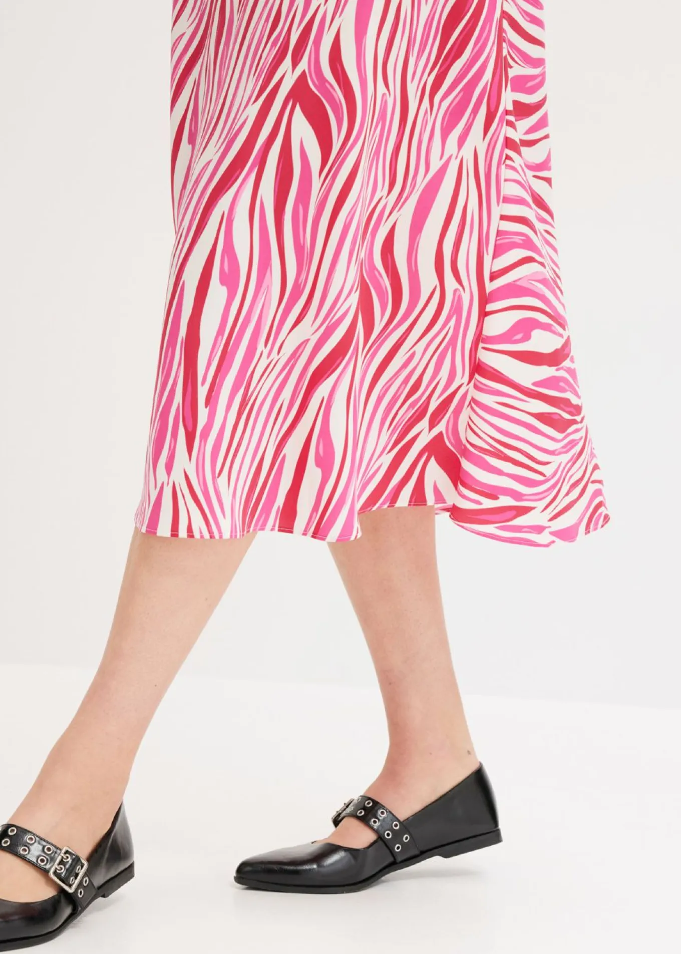 Falda midi con cintura cómoda